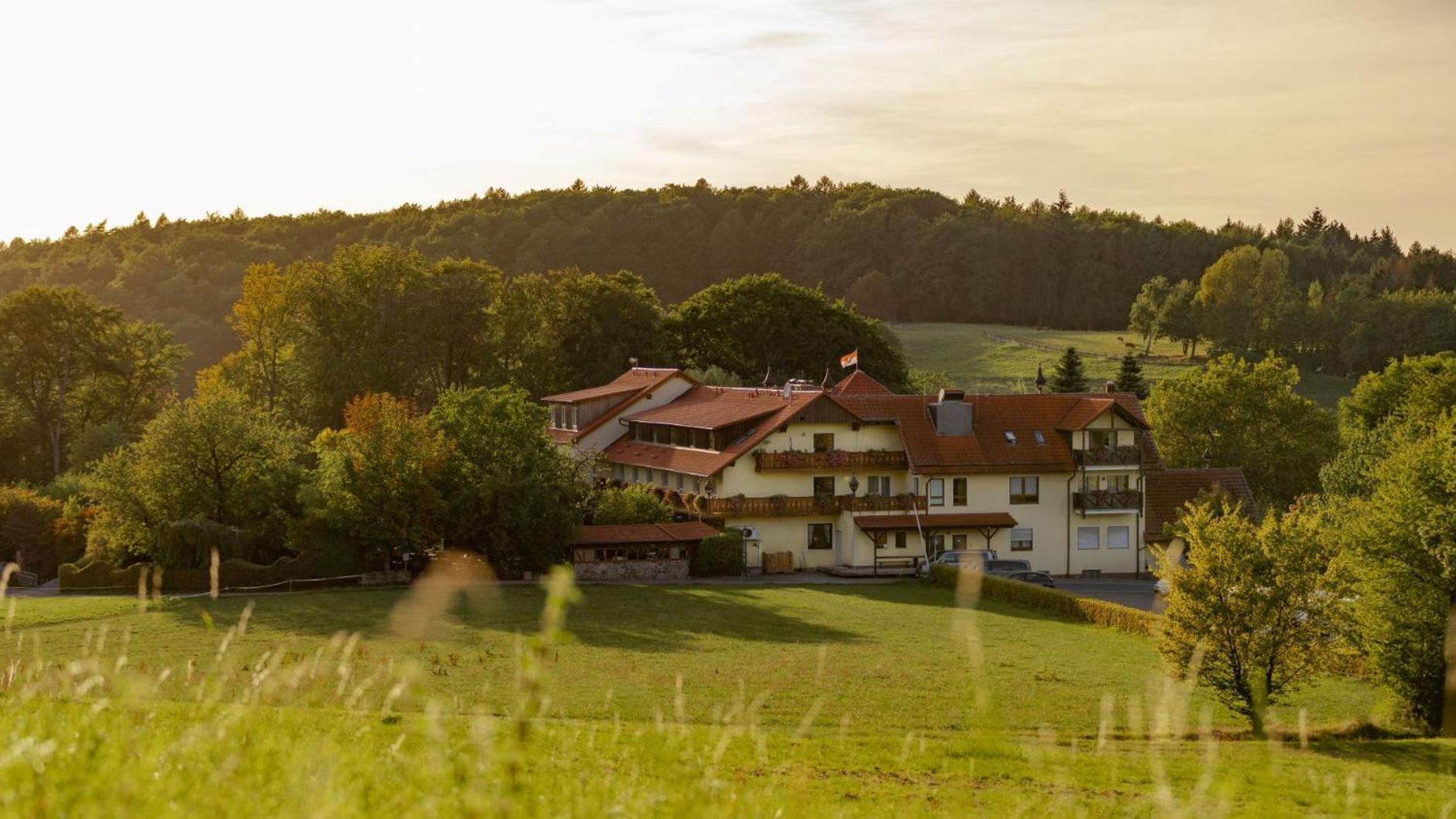 Lautertal  Landhotel Kuralpe Kreuzhof מראה חיצוני תמונה