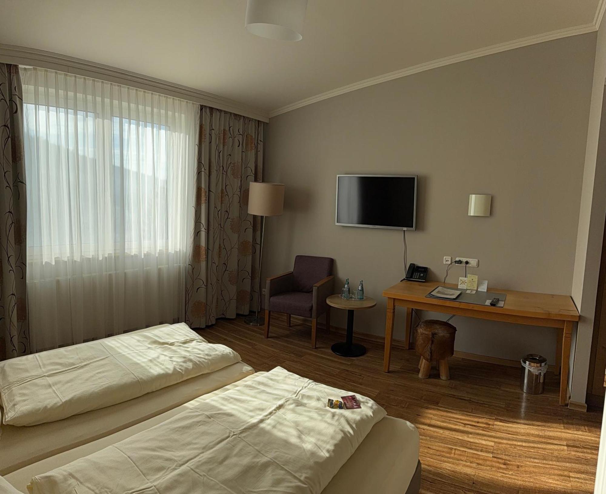 Lautertal  Landhotel Kuralpe Kreuzhof מראה חיצוני תמונה